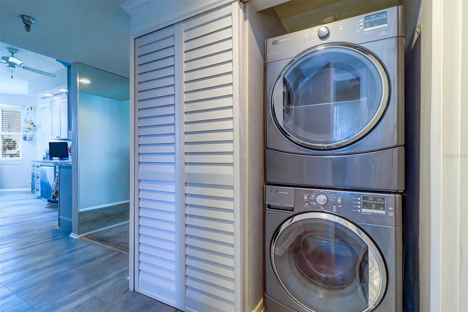 CORAL POINTE - Residential