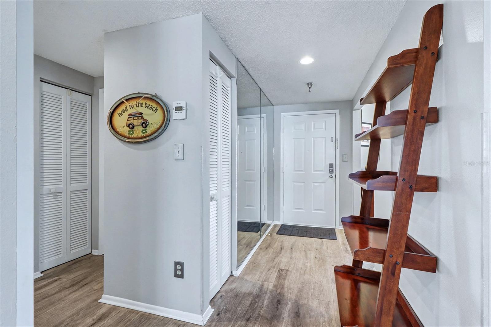 CORAL POINTE - Residential