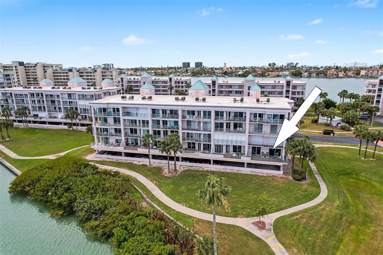 CORAL POINTE - Residential