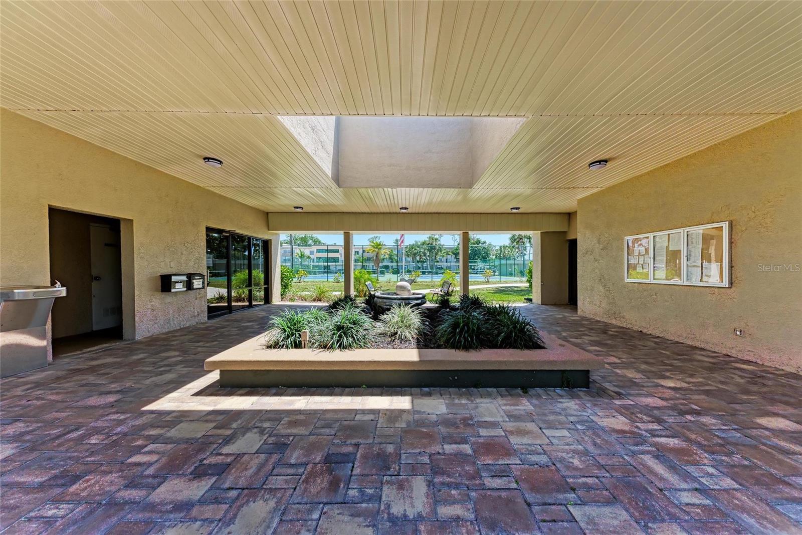 REGENCY HOUSE - Residential