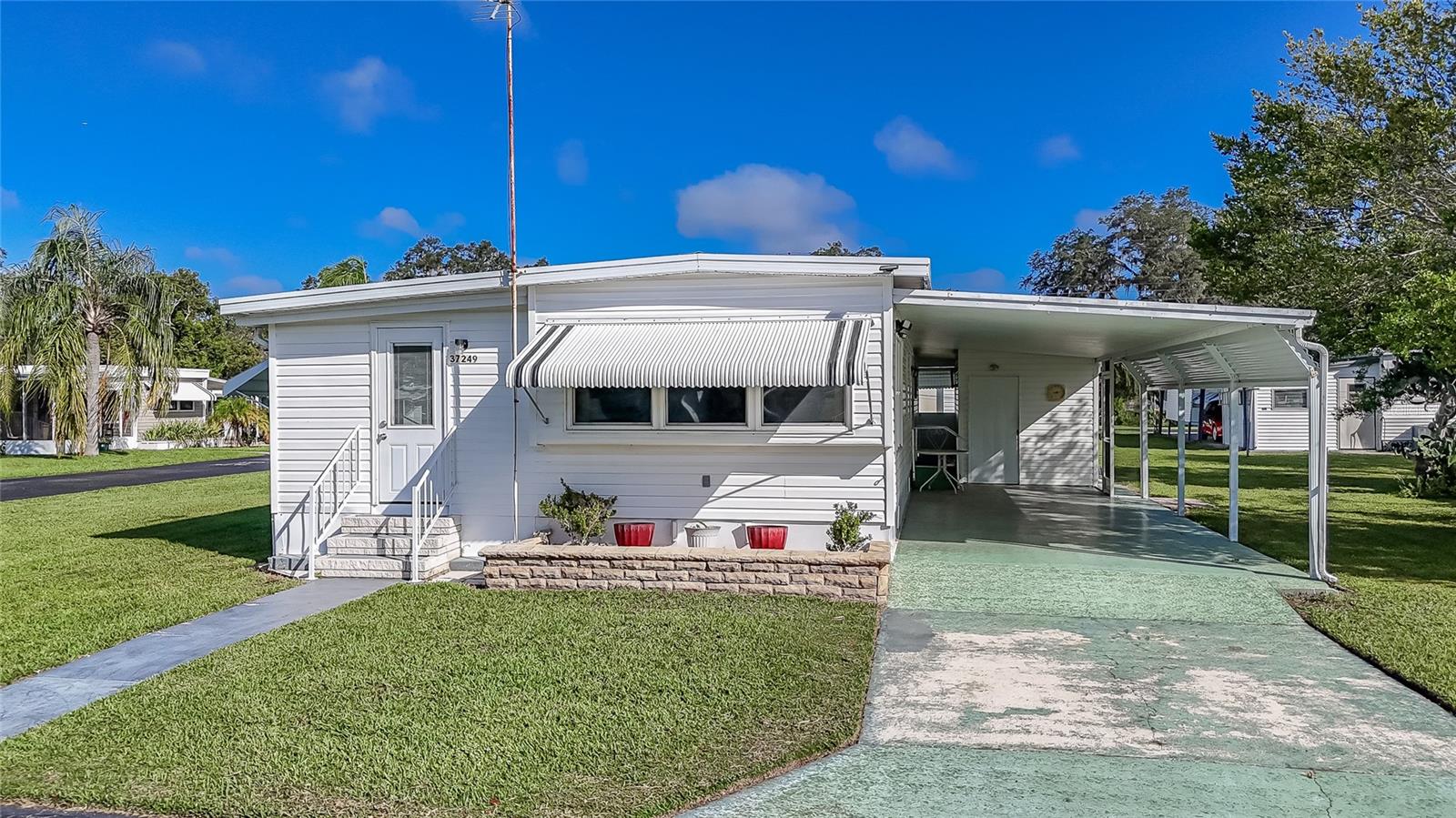 TROPICAL MOBILE PARK - Residential