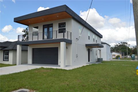 3915 W ROBSON STREET TAMPA FL 33614