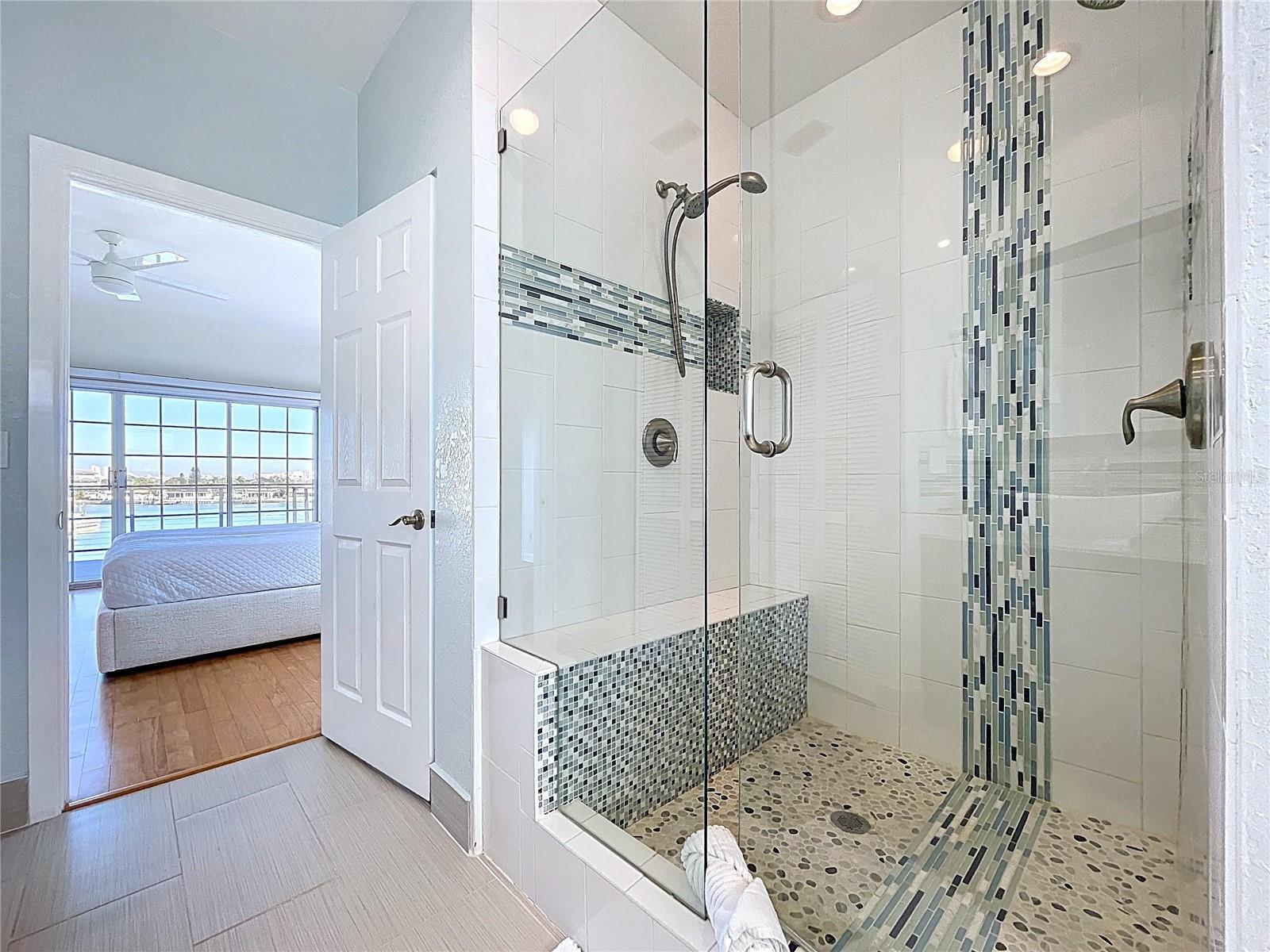 SUNSET LANDINGS - Residential