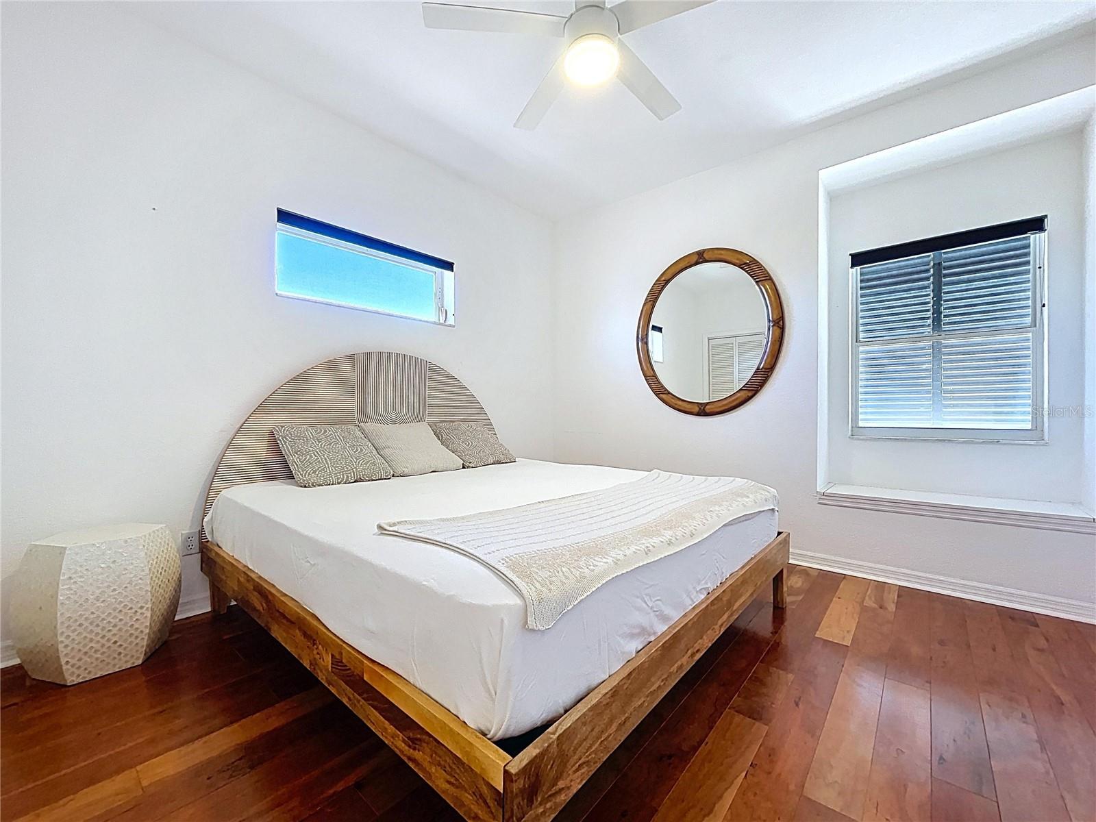 SUNSET LANDINGS - Residential