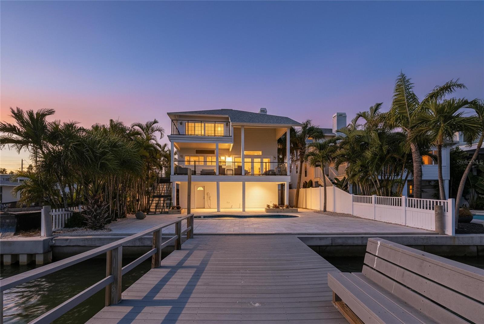 SUNSET LANDINGS - Residential