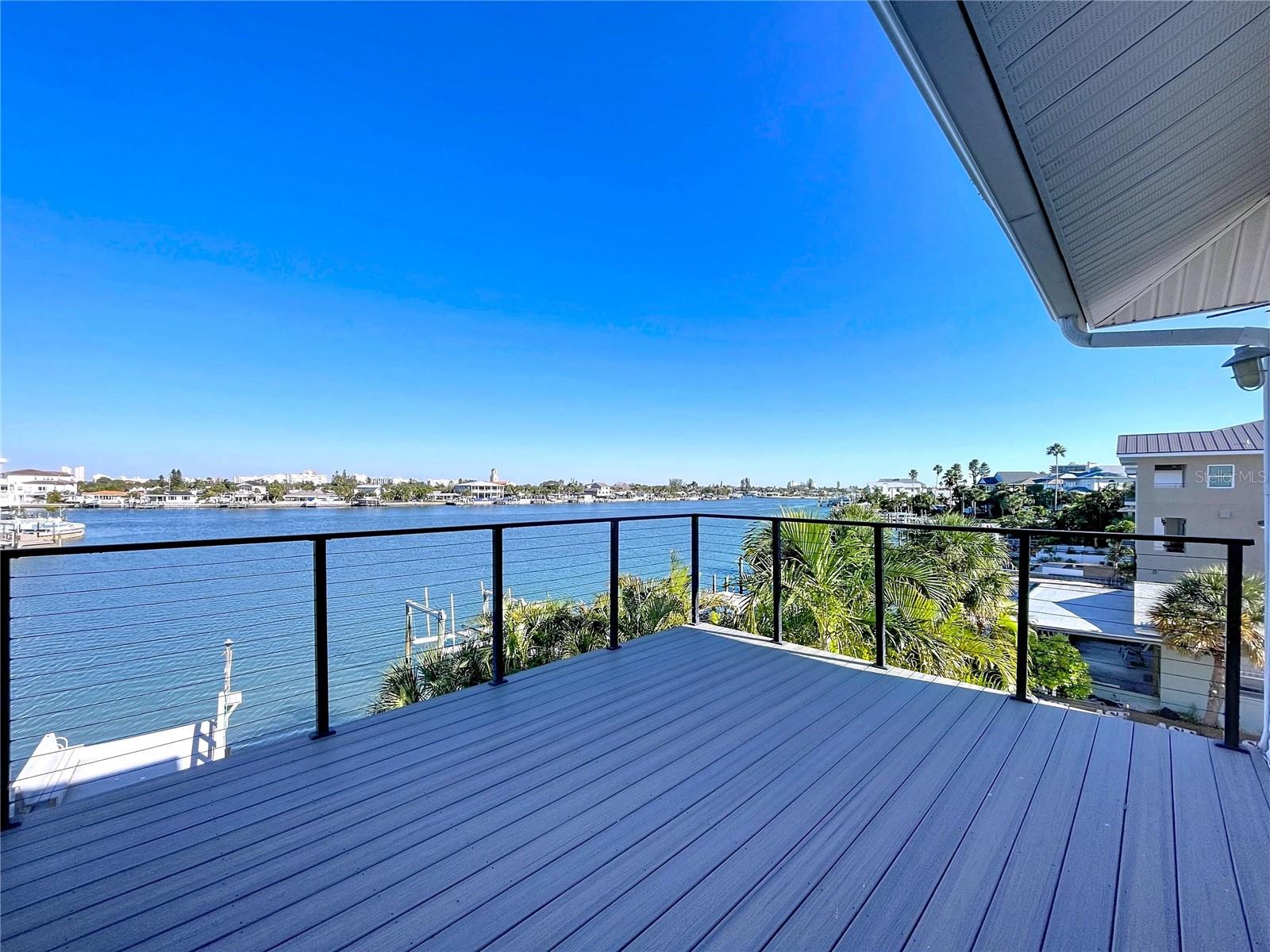 SUNSET LANDINGS - Residential