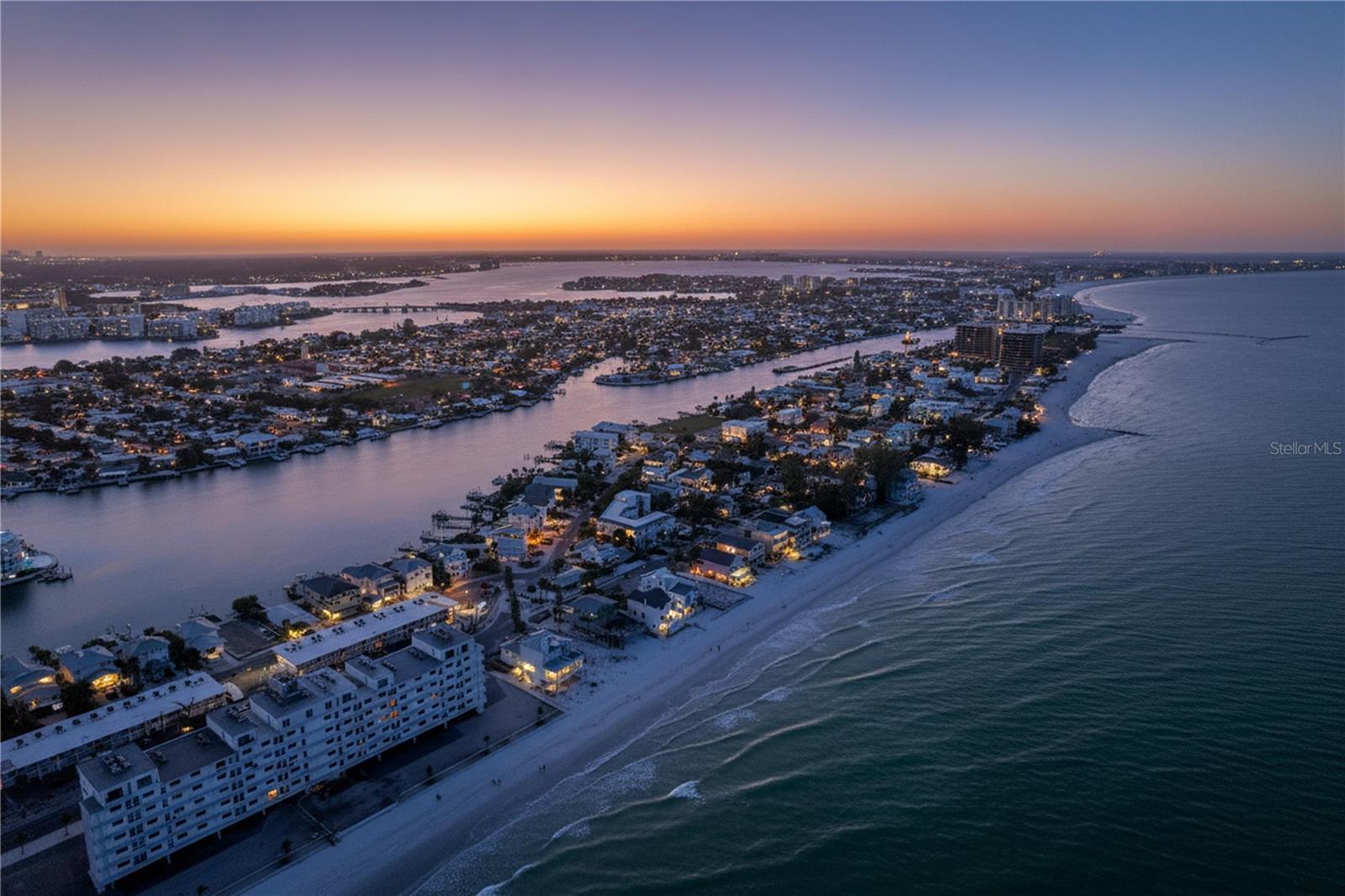 SUNSET LANDINGS - Residential