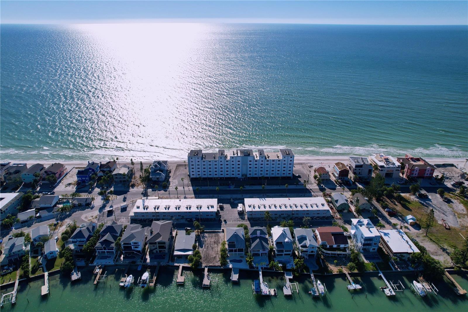 SUNSET LANDINGS - Residential