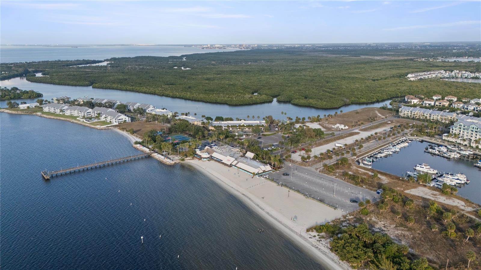 ISLAND RESORT AT MARINERS CLUB - Residential