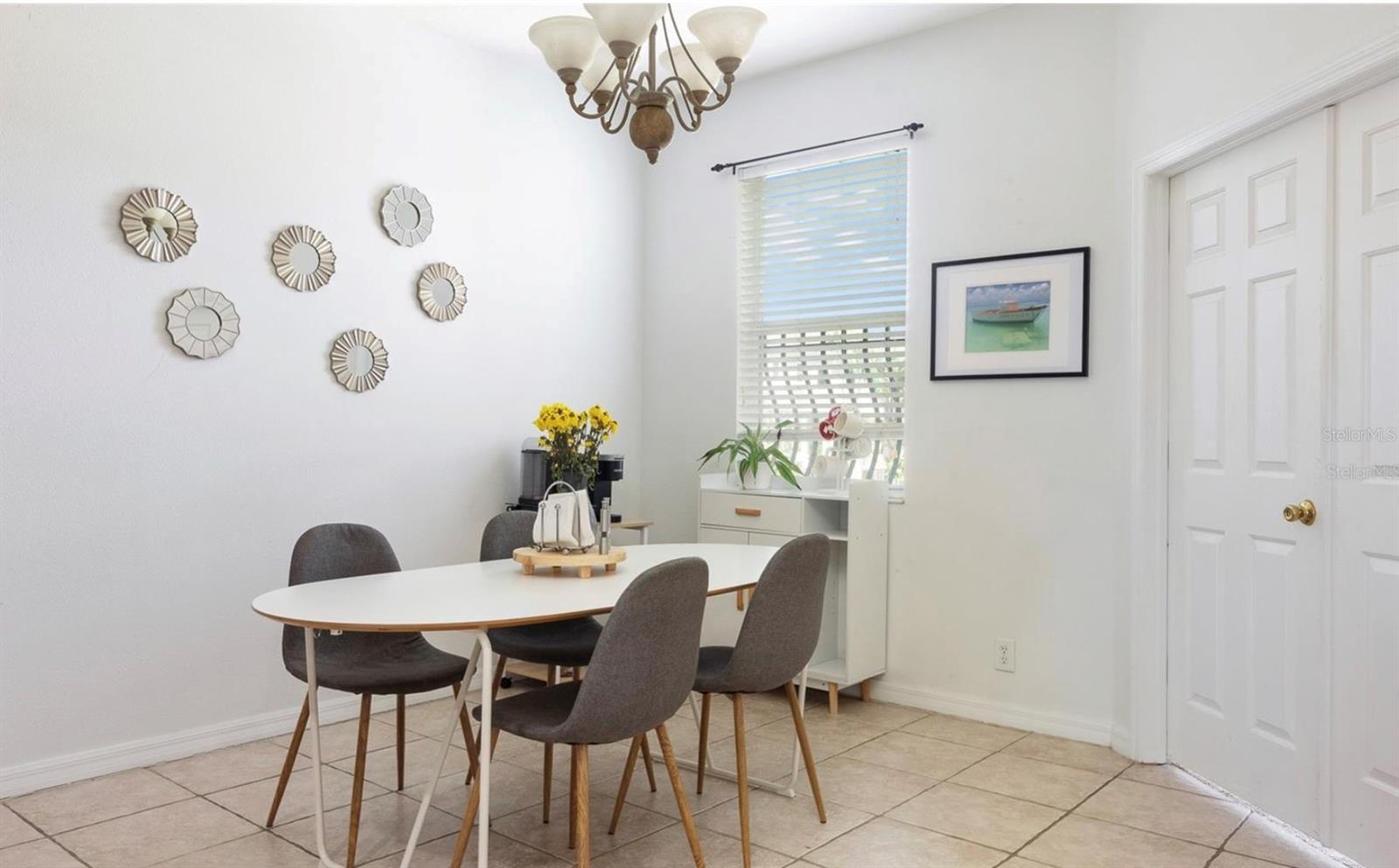 VENETIAN HARBOR - Residential