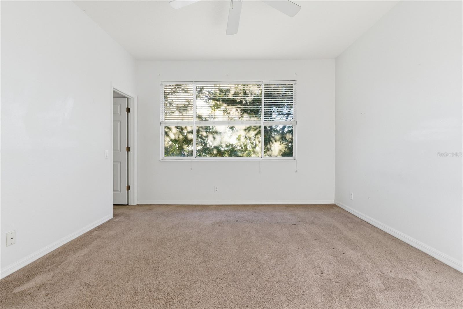 VENETIAN HARBOR - Residential