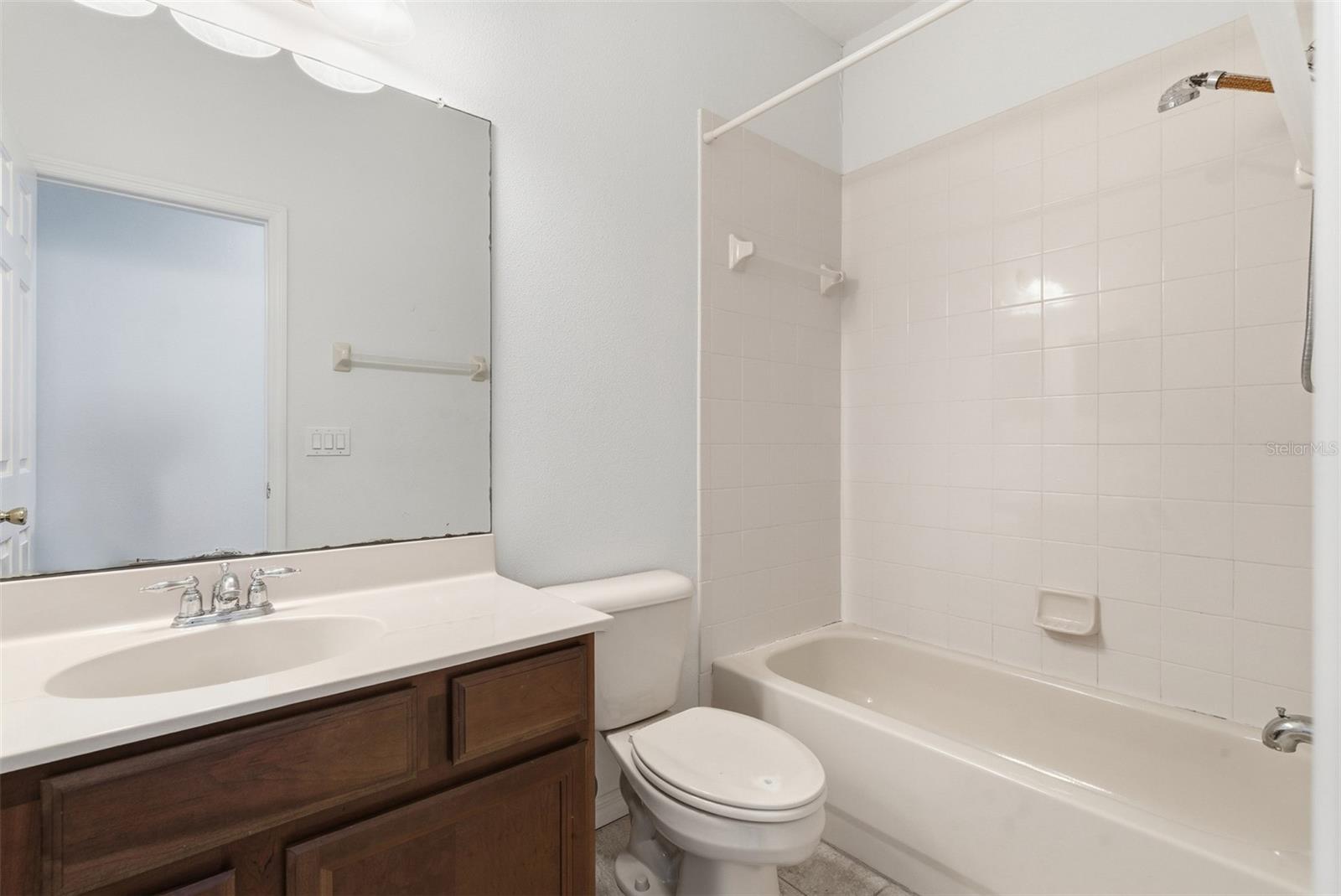 VENETIAN HARBOR - Residential