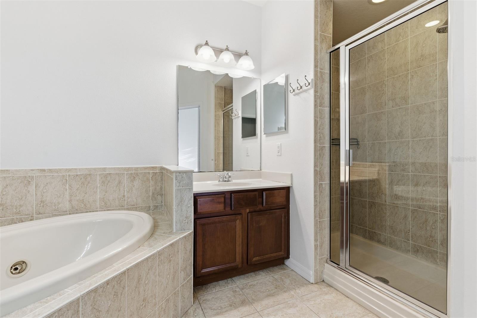 VENETIAN HARBOR - Residential