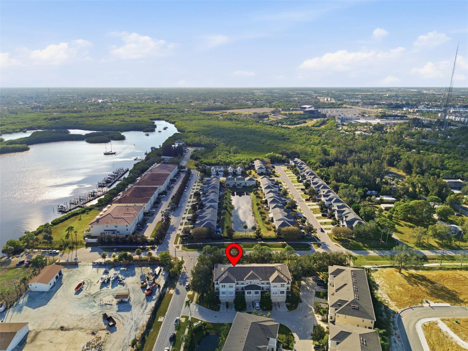 VENETIAN HARBOR - Residential