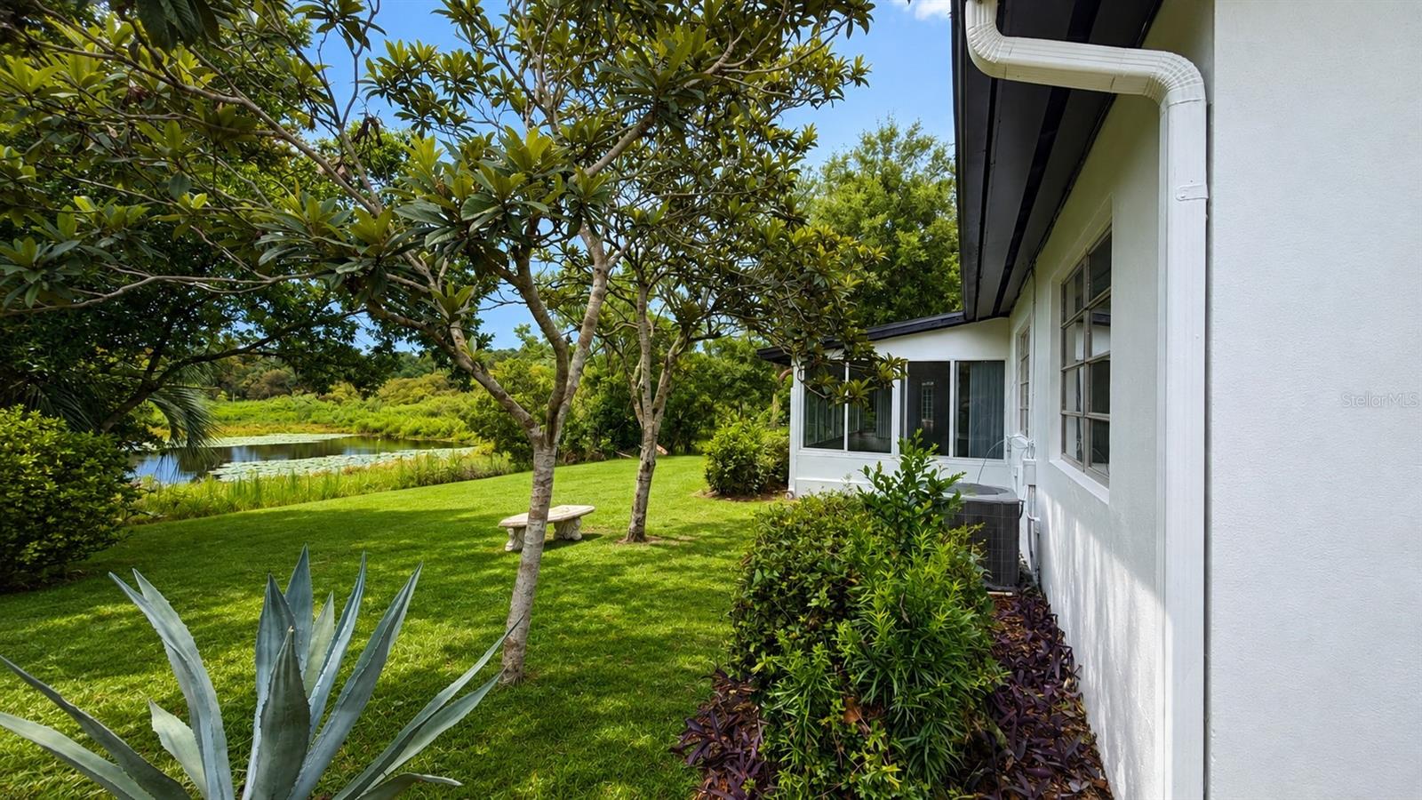658 ELGROVE DRIVE