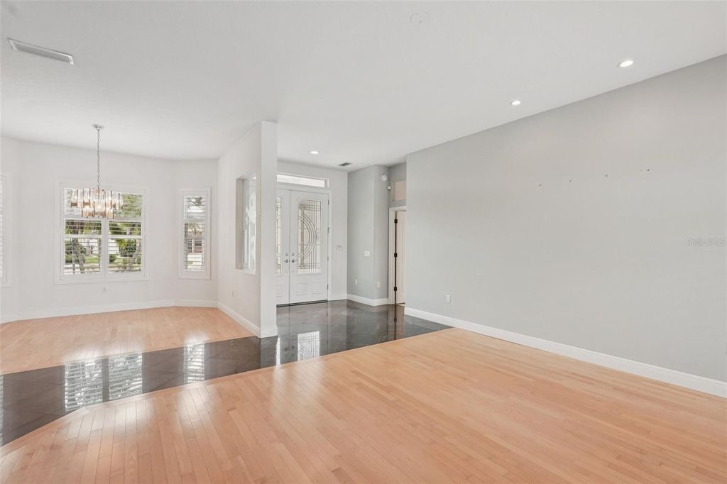 Photo of 774 Planters Manor Way, Bradenton, FL 34212 (MLS # A4676915)