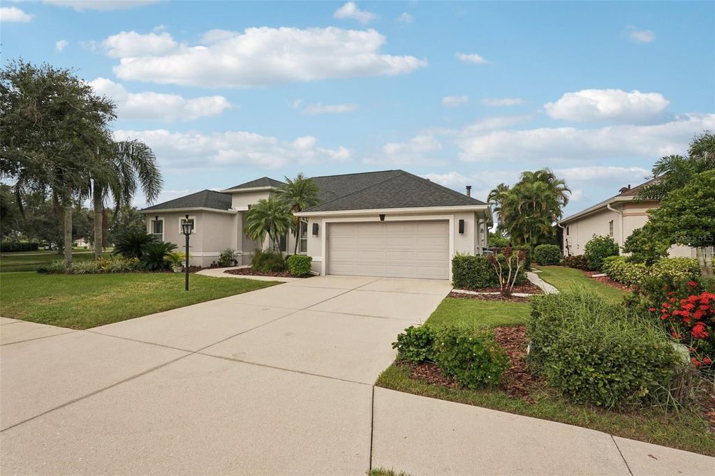 Photo of 774 Planters Manor Way, Bradenton, FL 34212 (MLS # A4676915)