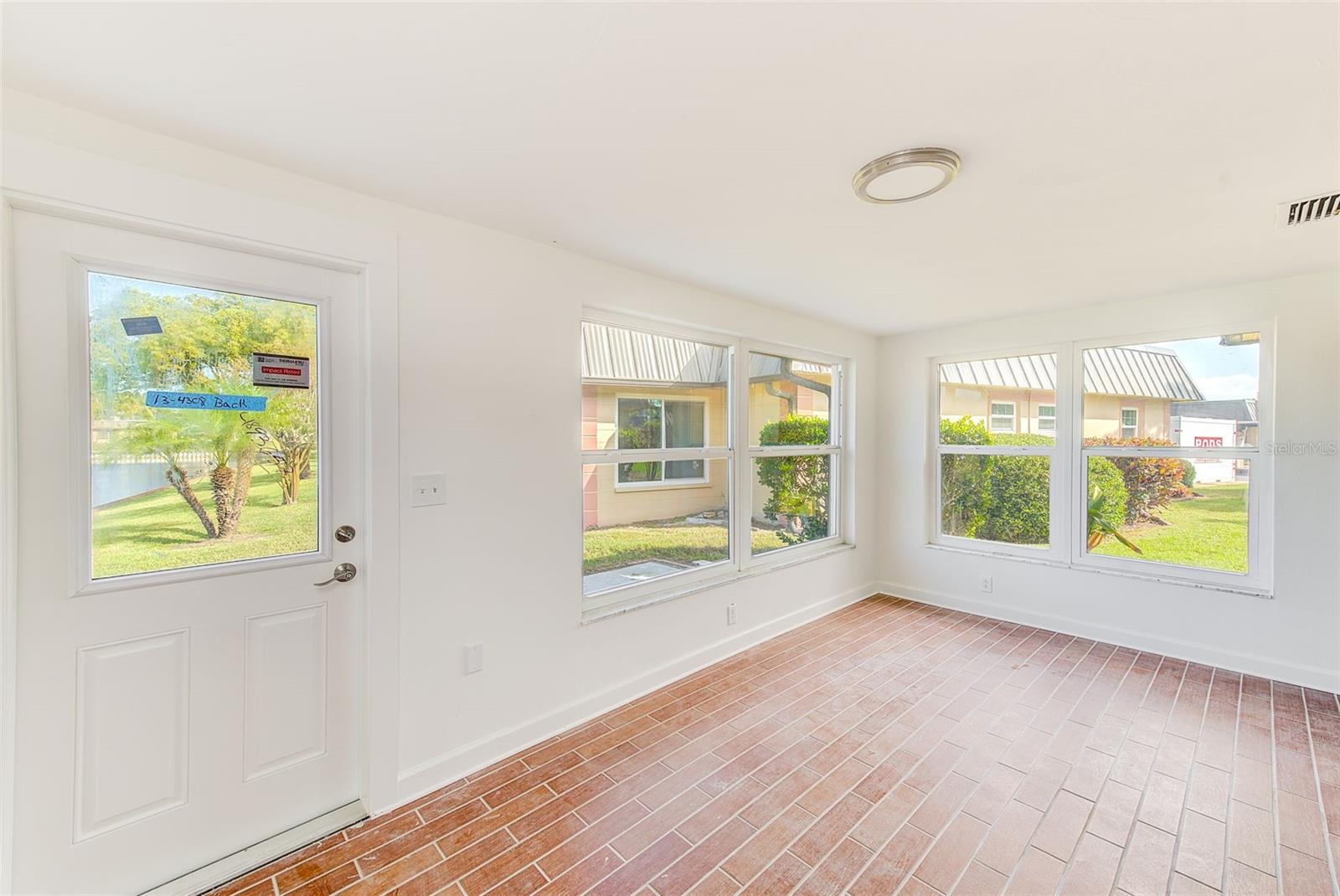 GARDENS BEACON SQUARE - Residential