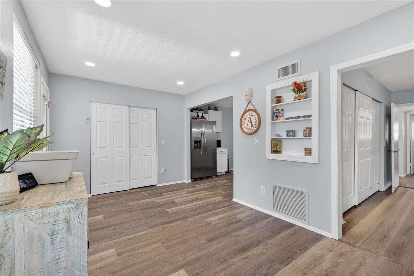 ON TOP OF THE WORLD - Residential