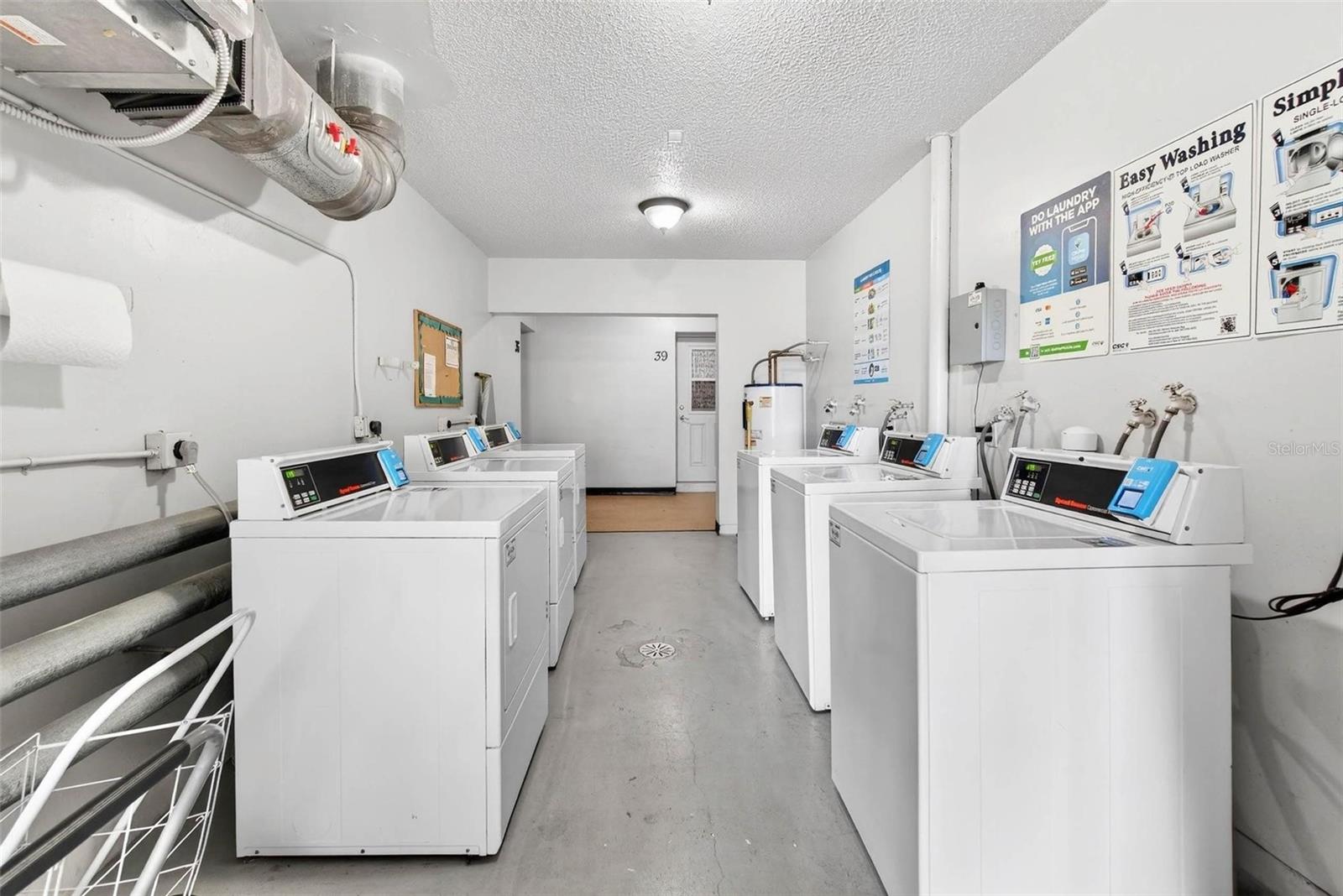 ON TOP OF THE WORLD - Residential