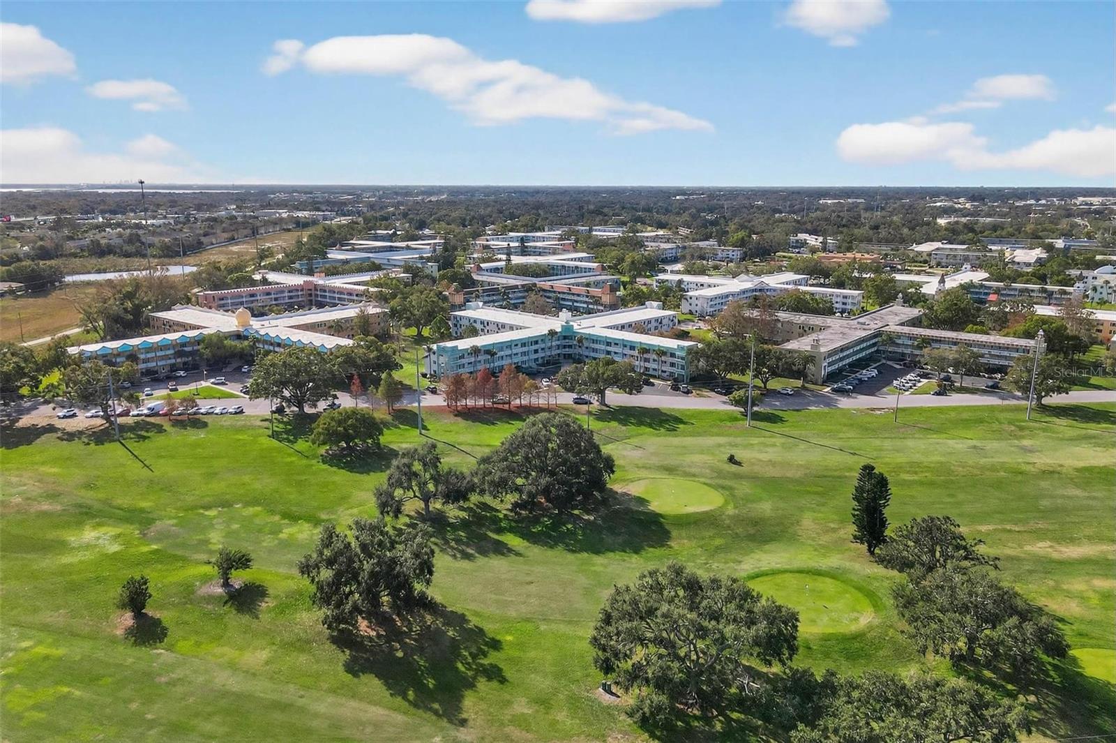 ON TOP OF THE WORLD - Residential