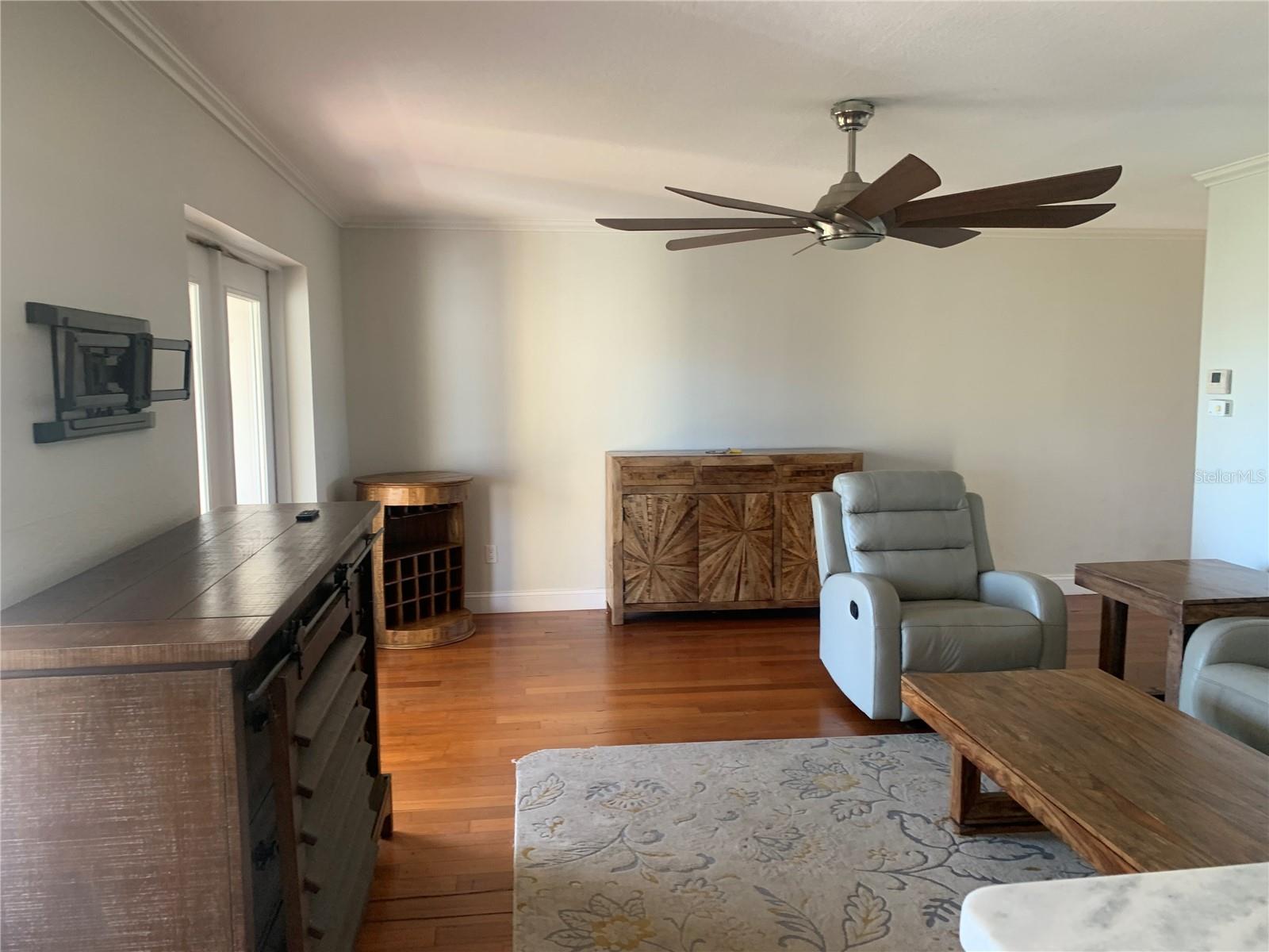 OLD ISLAND INN CONDO - Residential Lease