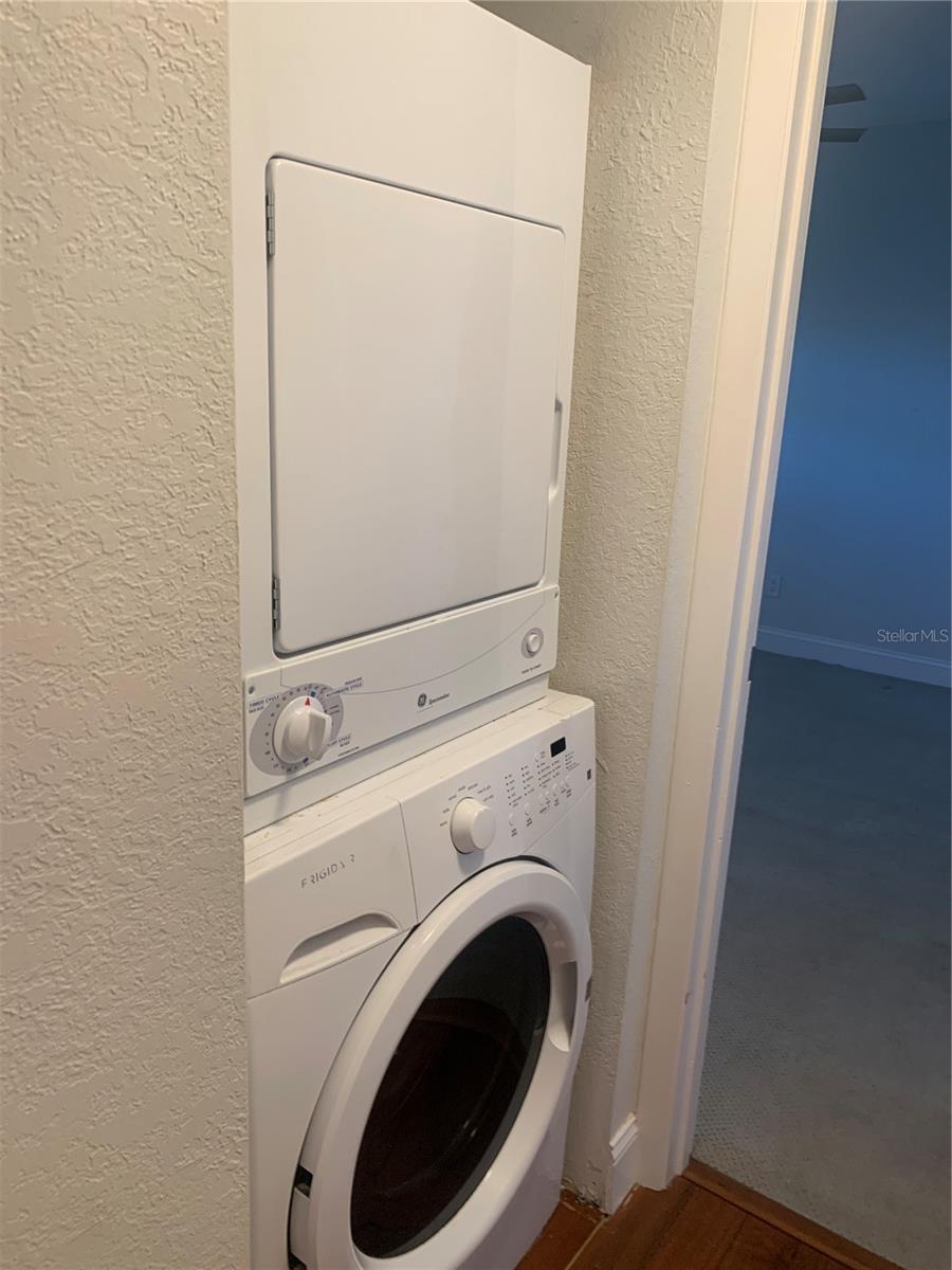 OLD ISLAND INN CONDO - Residential Lease