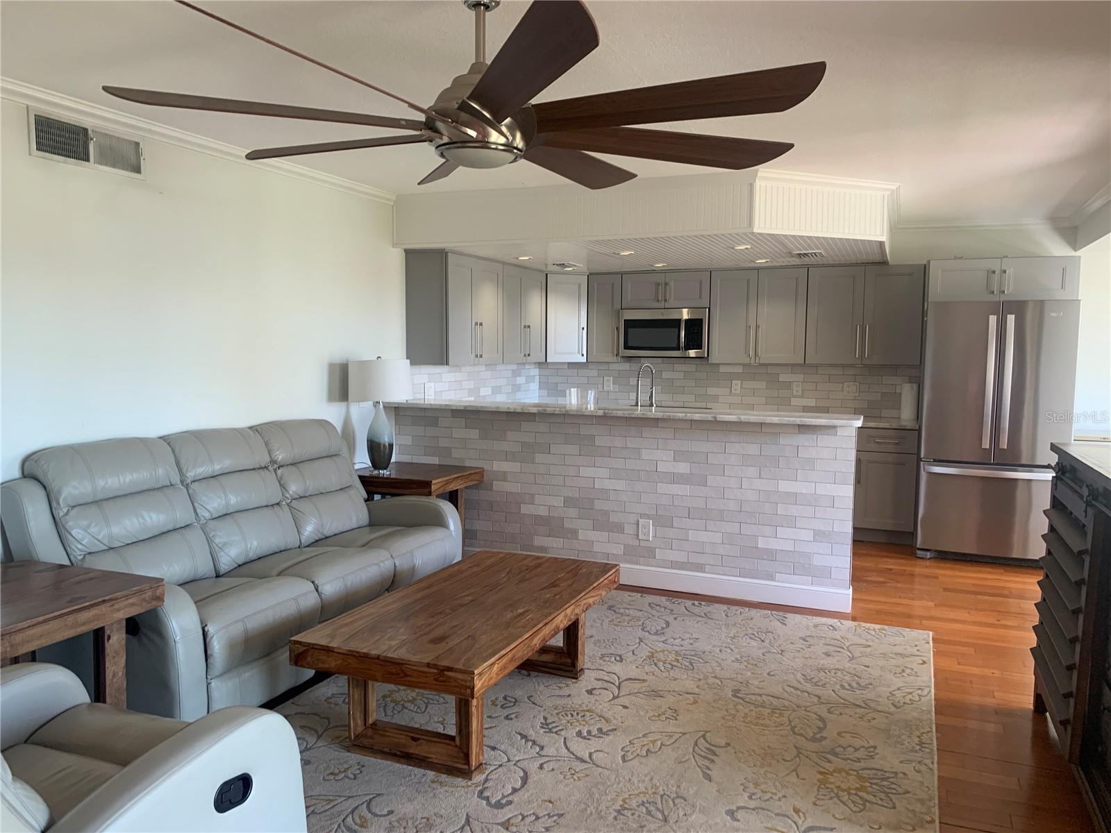 OLD ISLAND INN CONDO - Residential Lease