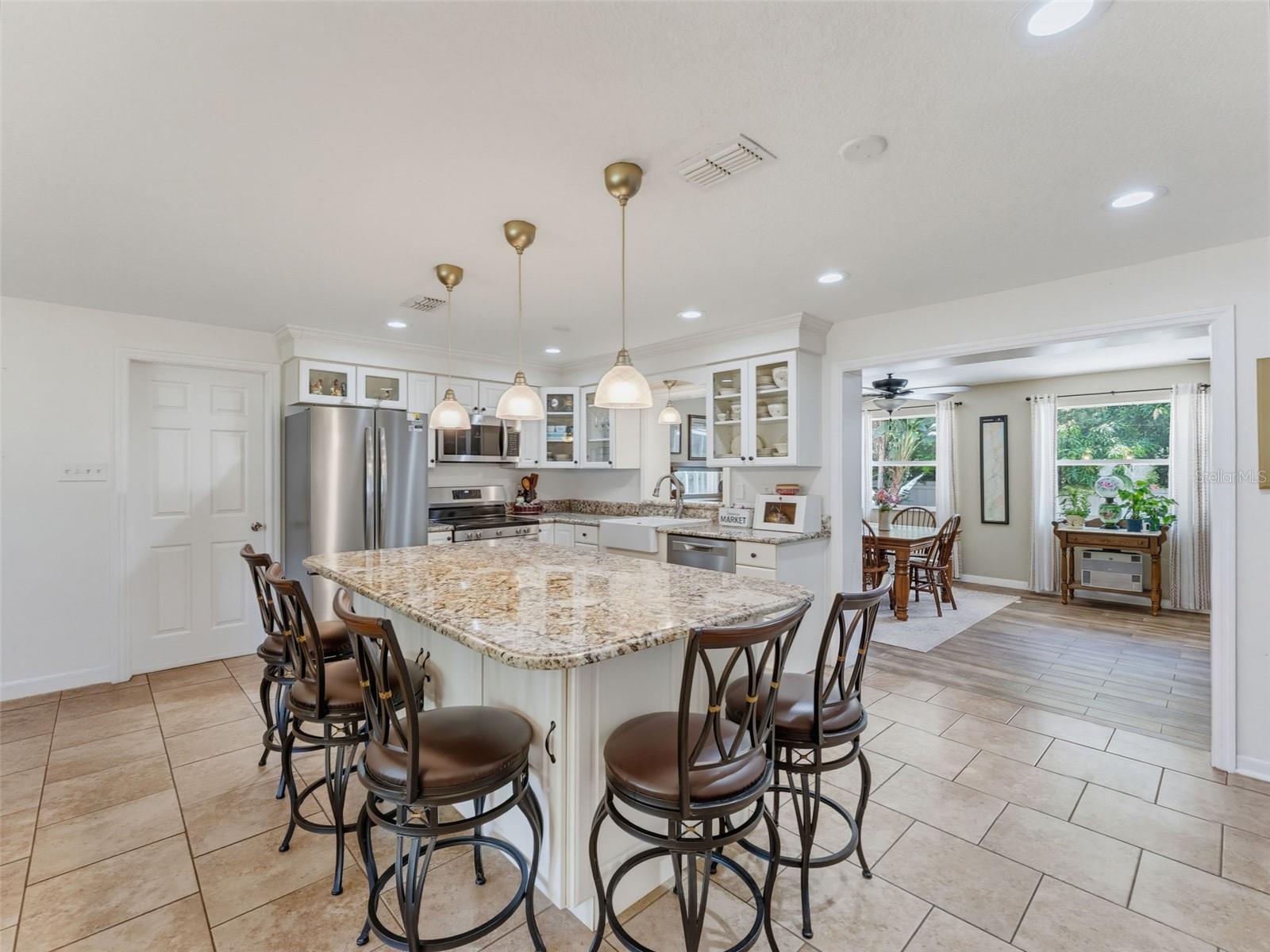 1575 JASMINE WAY