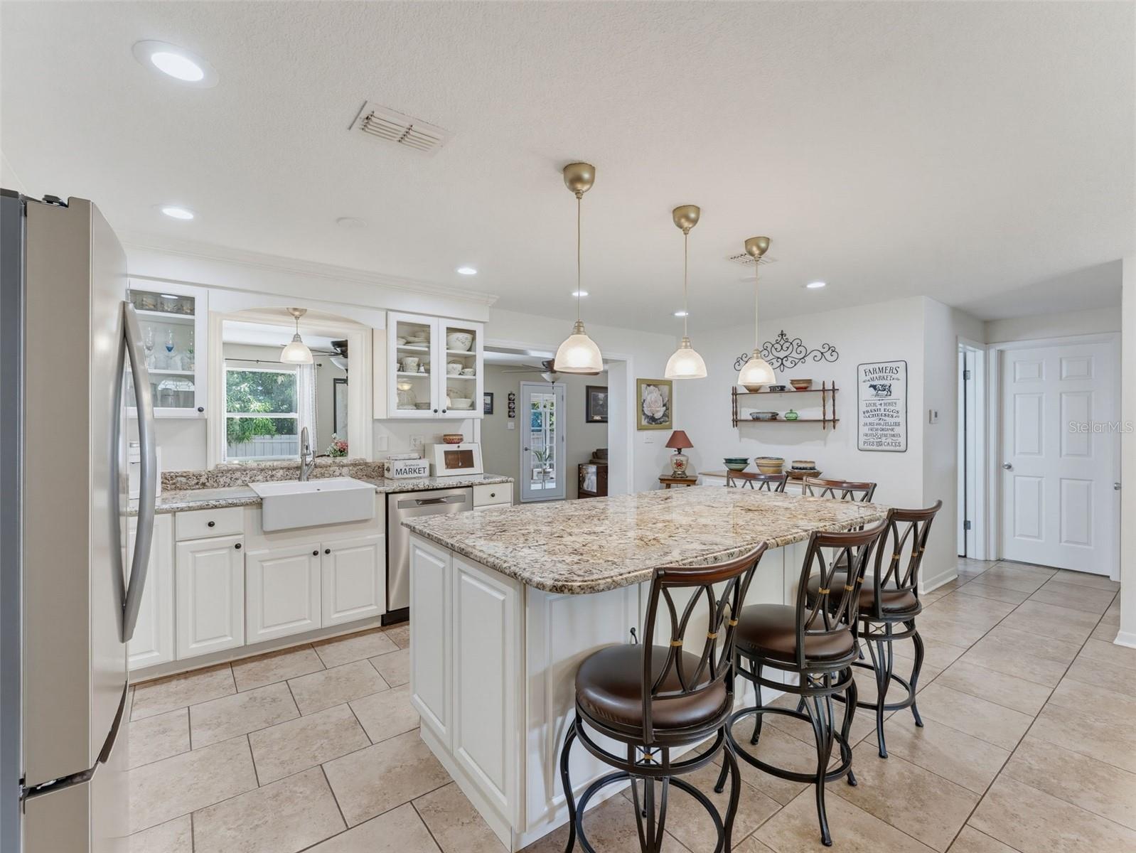 1575 JASMINE WAY