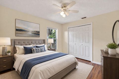 Tiny photo for 131 Madrona Drive, Eustis, FL 32726 (MLS # G5112671)