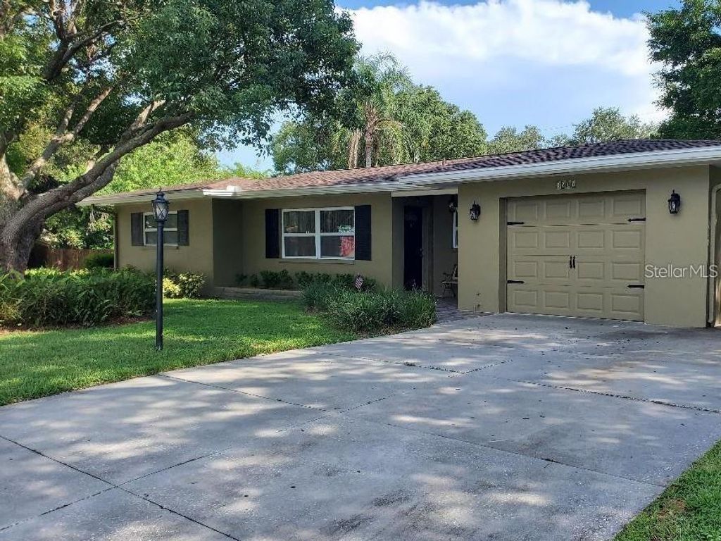 Photo of 1637 Whitewood Drive, Clearwater, FL 33756 (MLS # TB8521450)