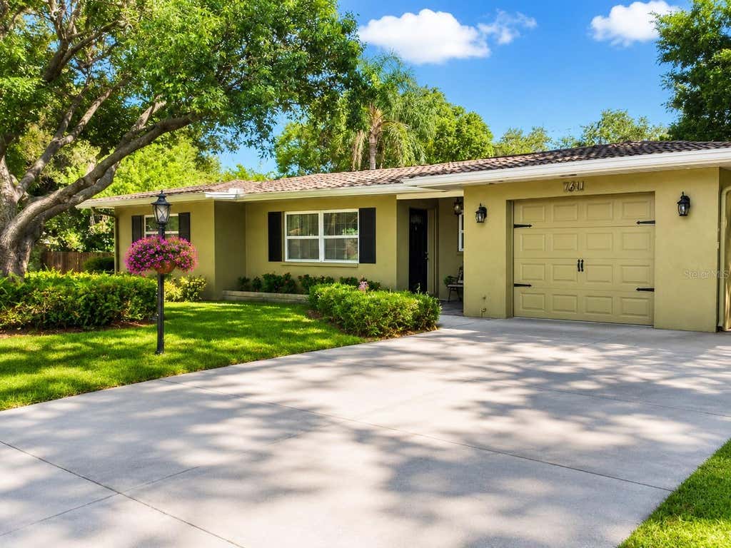 Photo of 1637 Whitewood Drive, Clearwater, FL 33756 (MLS # TB8521450)