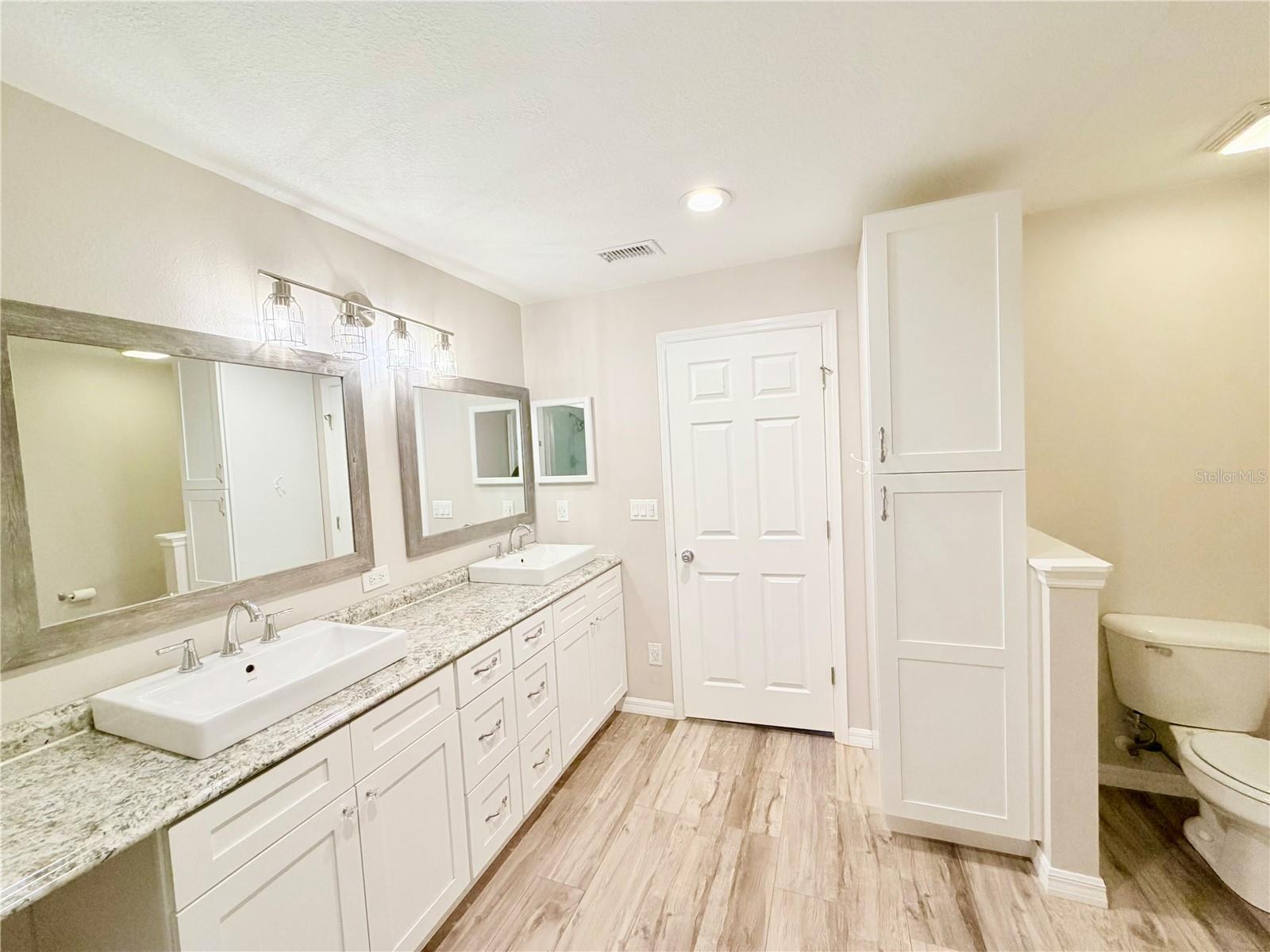 ASHLEY PINES - Residential