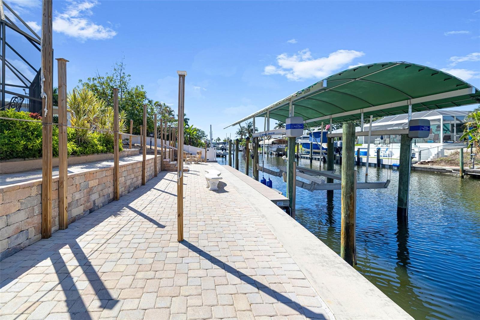 BAYSHORE GARDENS SEC 4 - Residential