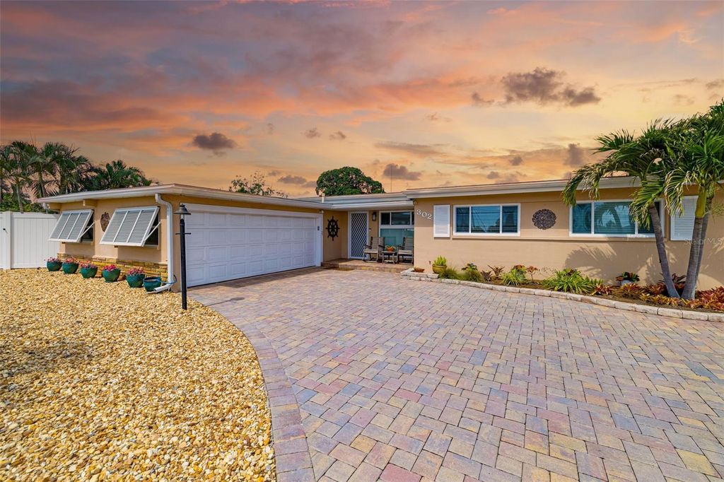 Photo of 302 Bryn Mawr Island, Bradenton, FL 34207 (MLS # TB8511799)