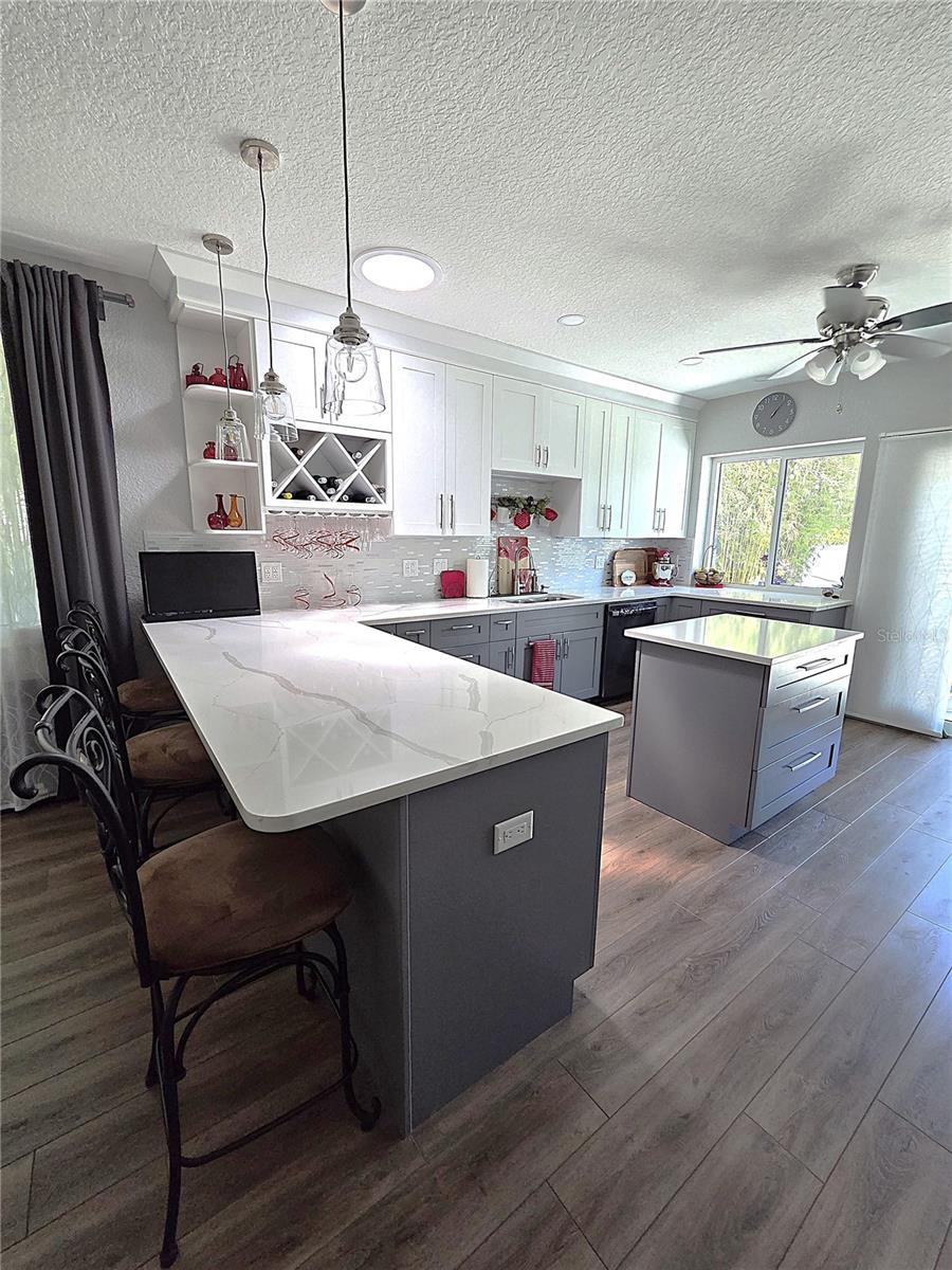 PINELLAS FARMS - Residential