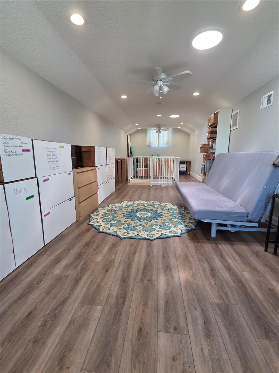 PINELLAS FARMS - Residential