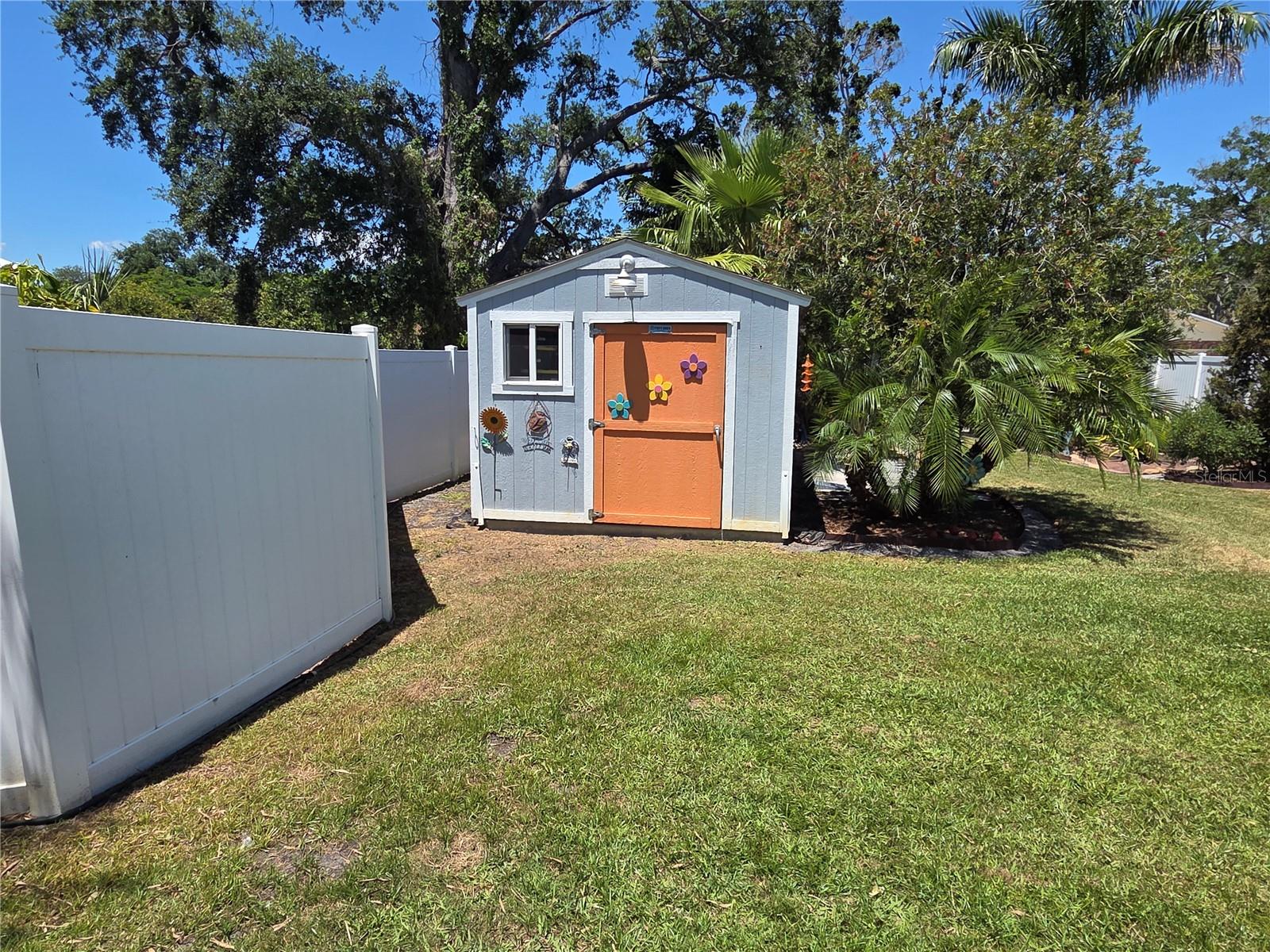 PINELLAS FARMS - Residential