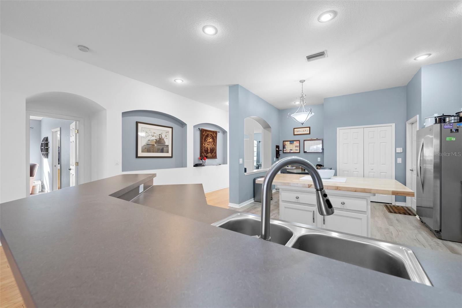 SABAL HARBOUR PH IV - Residential