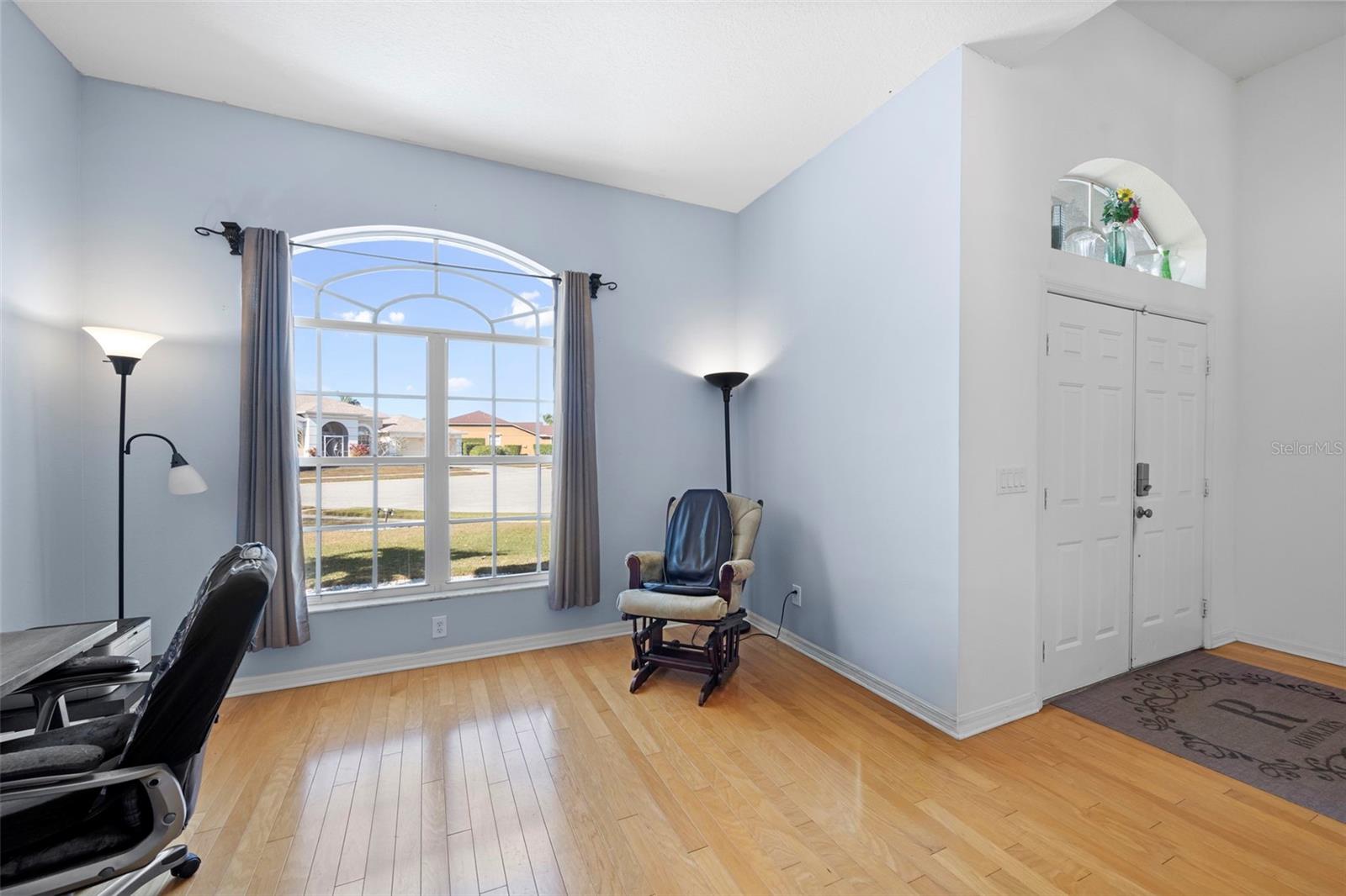 4962 BOOKELIA CIRCLE