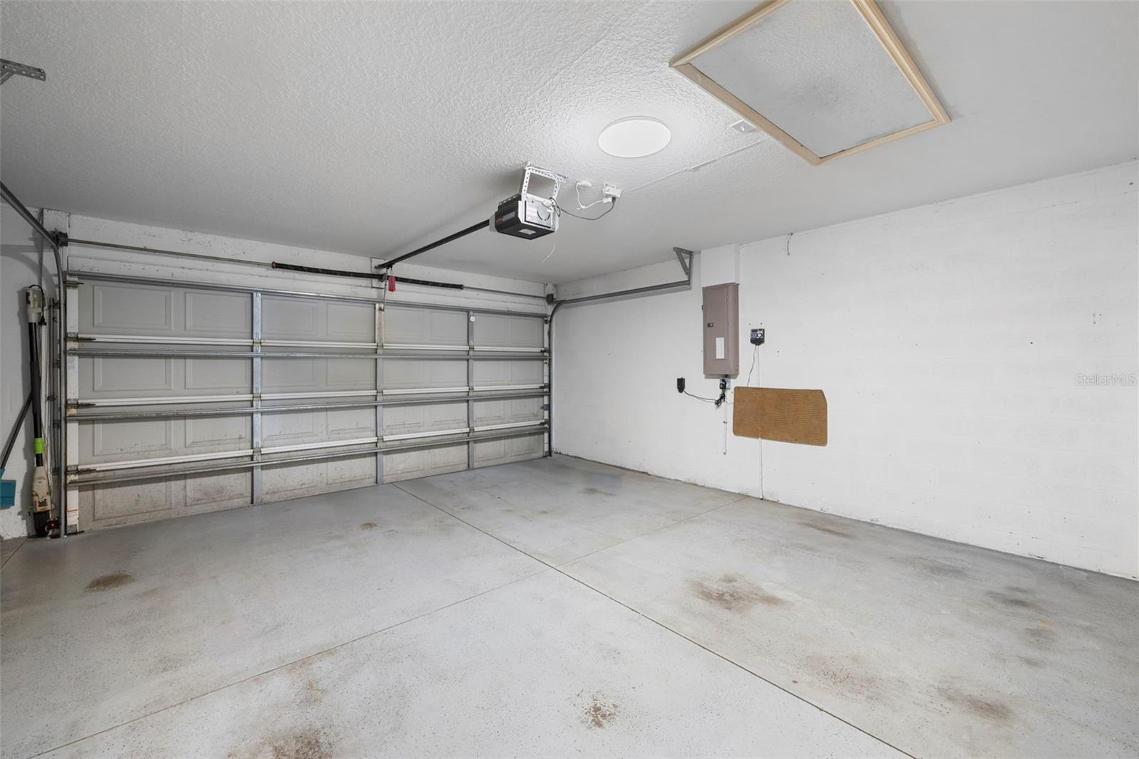 4962 BOOKELIA CIRCLE