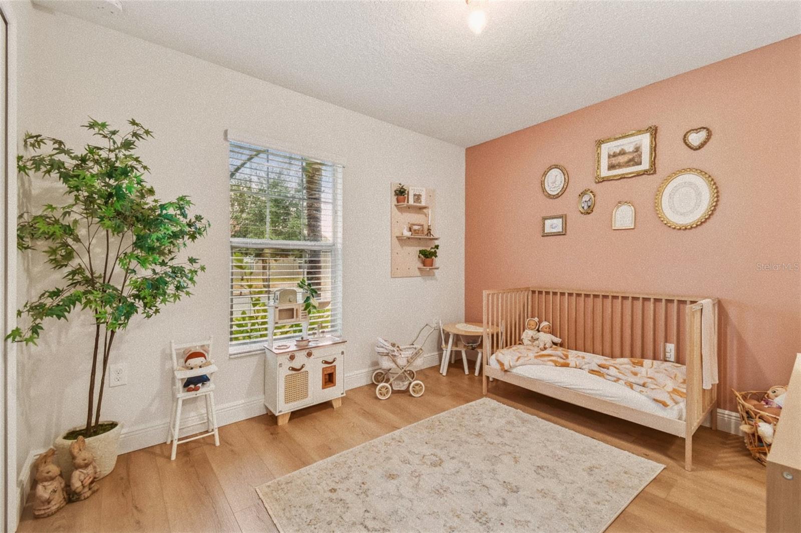 SUNSHINE VILLAGE PH 2 - Residential