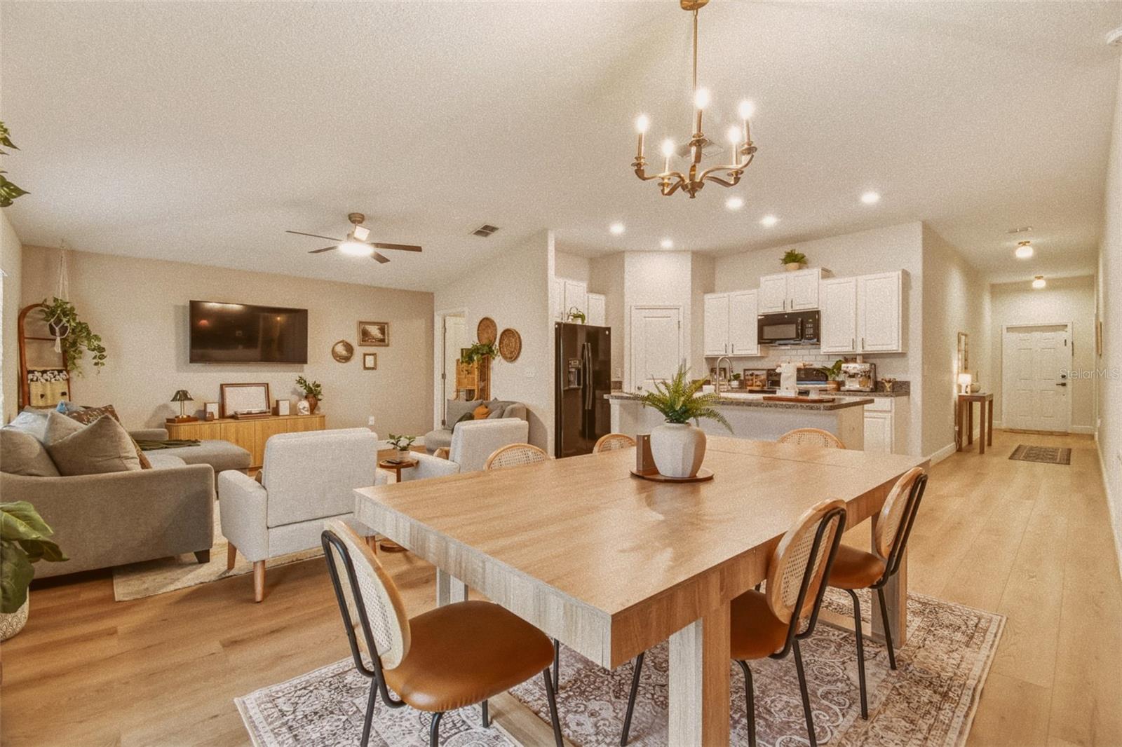 SUNSHINE VILLAGE PH 2 - Residential