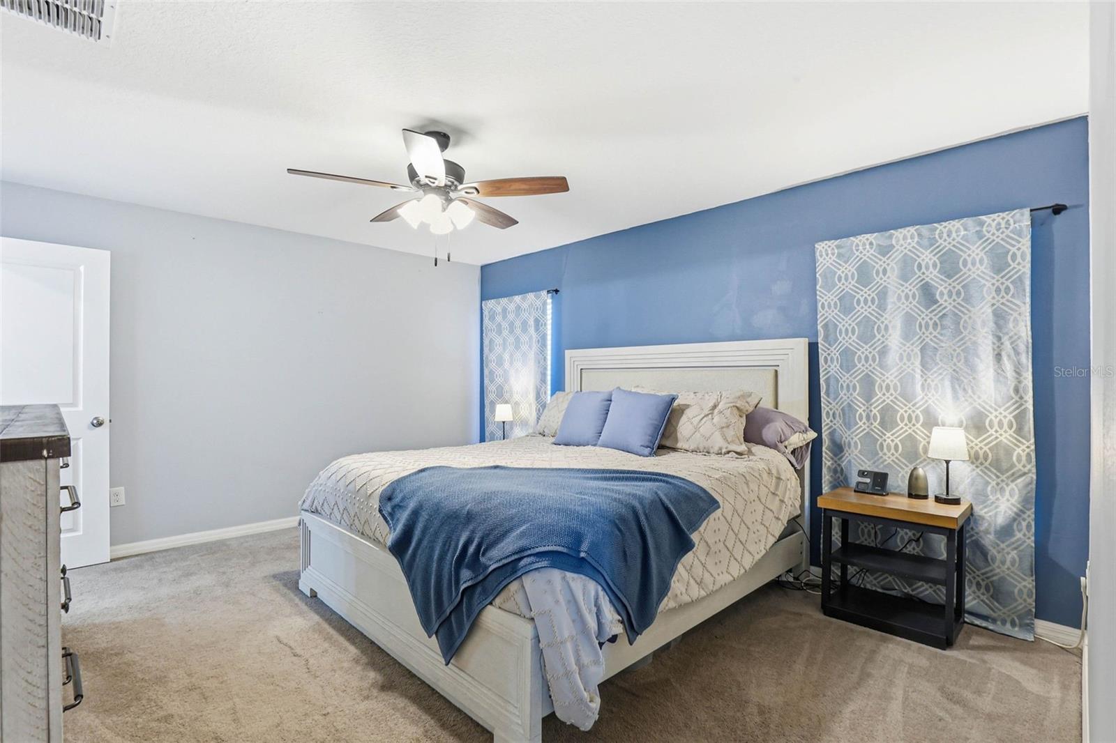 SILVERADO RANCH - Residential