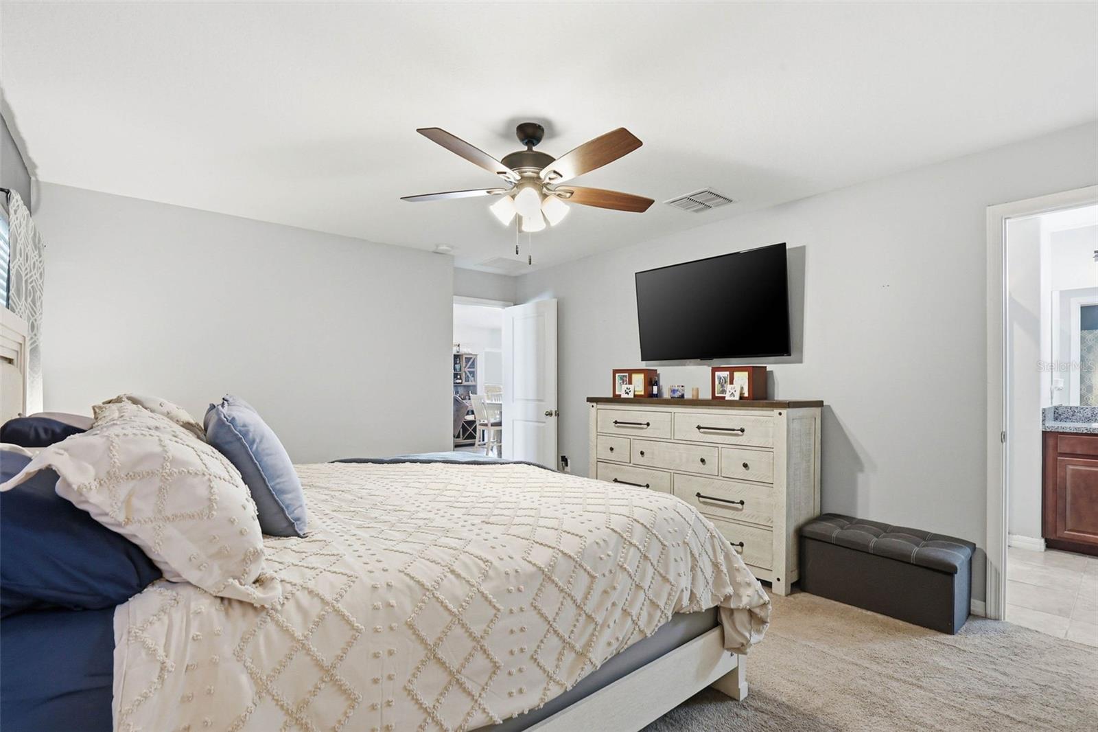 SILVERADO RANCH - Residential