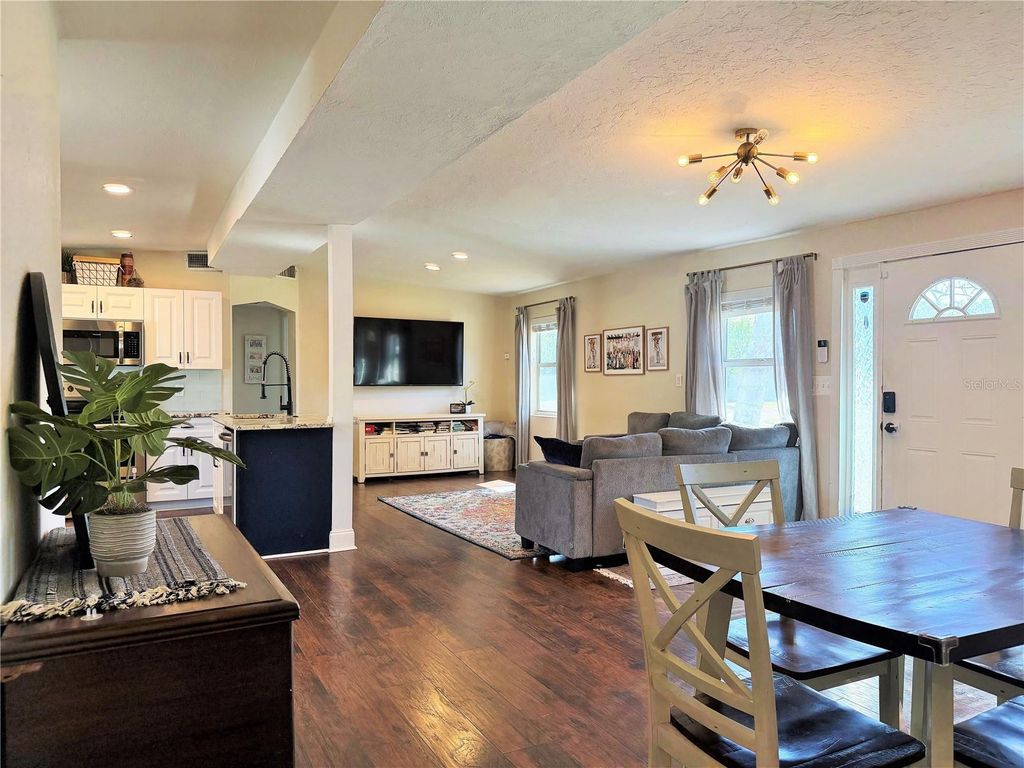 Photo of 4101 11th Avenue N, St Petersburg, FL 33713 (MLS # TB8475234)