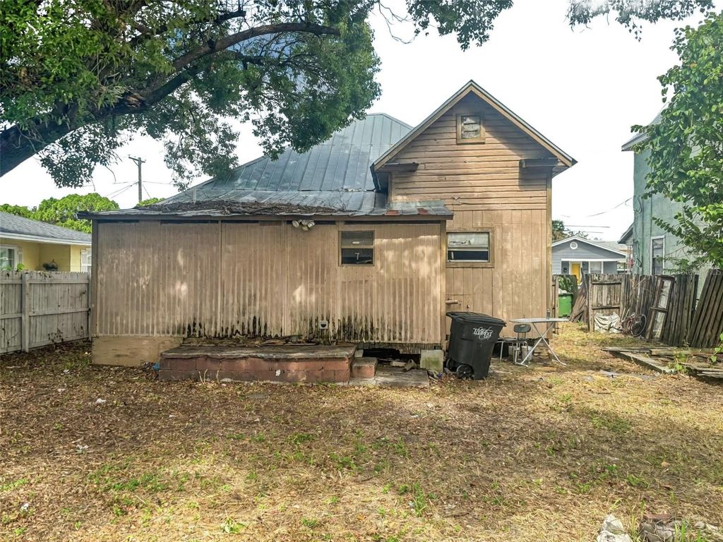 Photo of 2730 W Main Street, Tampa, FL 33607 (MLS # TB8438929)