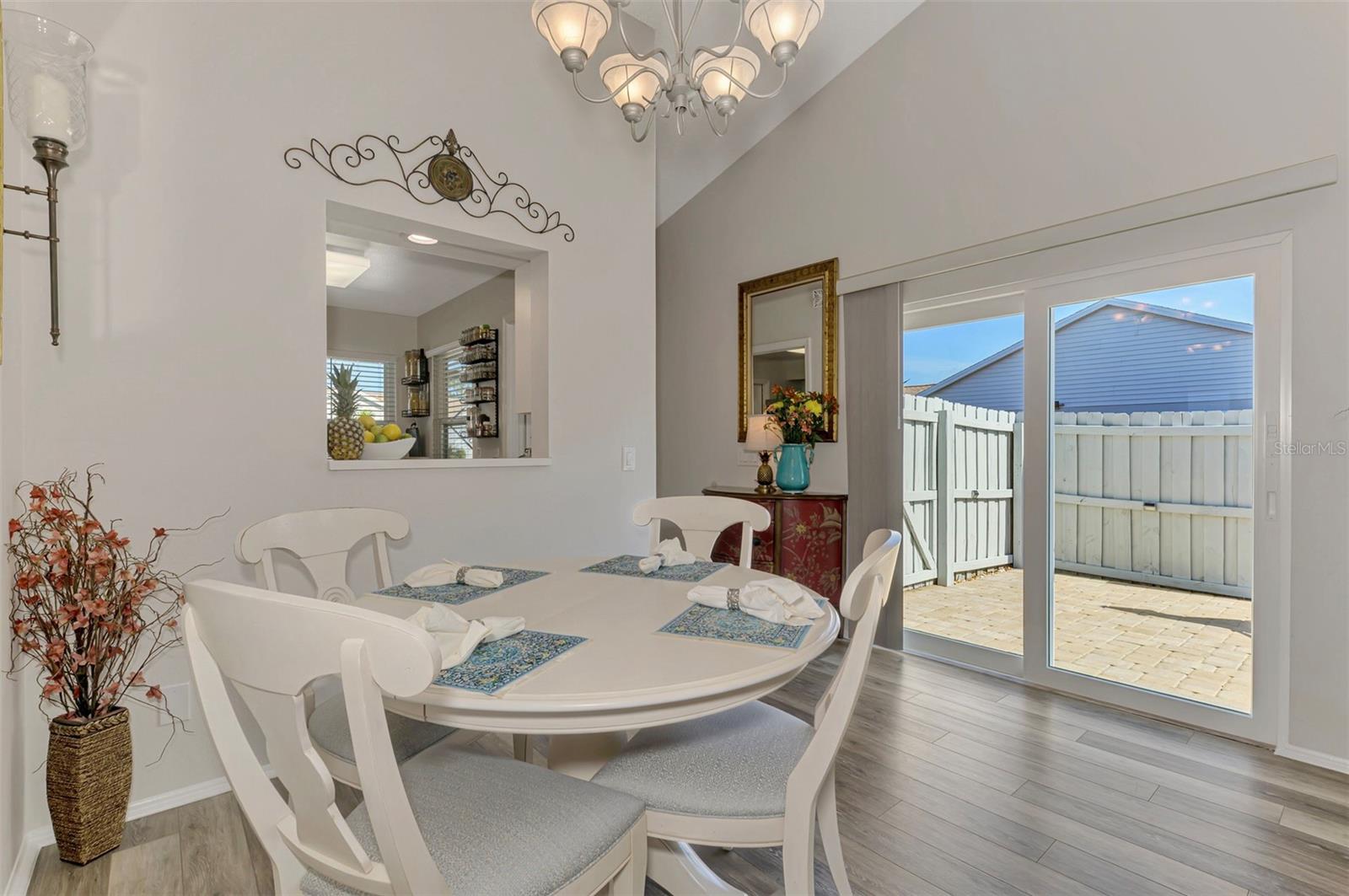 IRONWOOD VILLAS - Residential