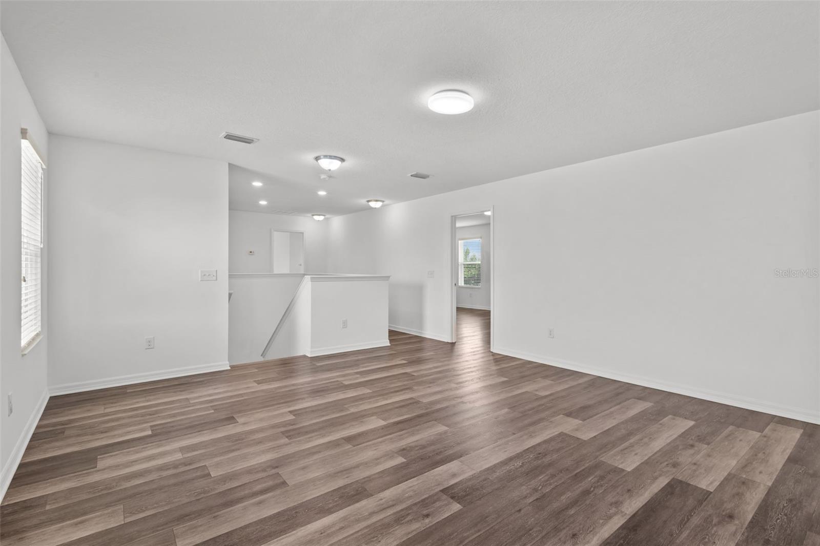 VILLAGES/TRINITY LAKES - Residential